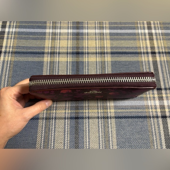 Coach Floral Zip Around Accordion Wallet with Credit Card Pocket Slip - Picture 4 of 7